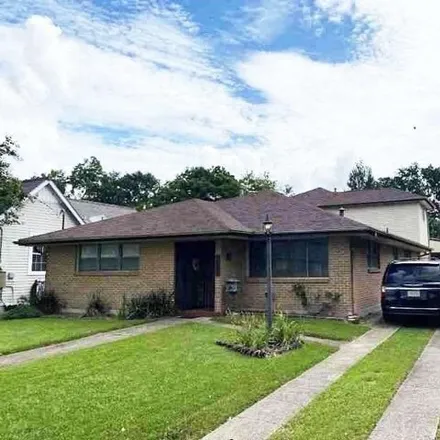 Buy this 6 bed house on 637 Dodge Avenue in Elmwood, Jefferson Parish