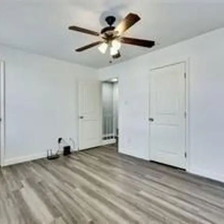 Image 5 - 1207 Clearfield Drive, Austin, TX 78758, USA - Condo for rent