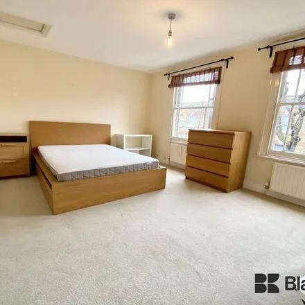 Rent this 4 bed townhouse on 4 Henshaw Street in London, SE17 1PD