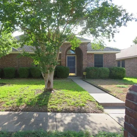 Rent this 3 bed house on 112 Forest Park Lane in Red Oak, TX 75154