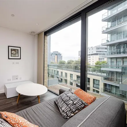 Image 7 - Catalina House, Piazza Walk, London, E1 8ZH, United Kingdom - Apartment for rent