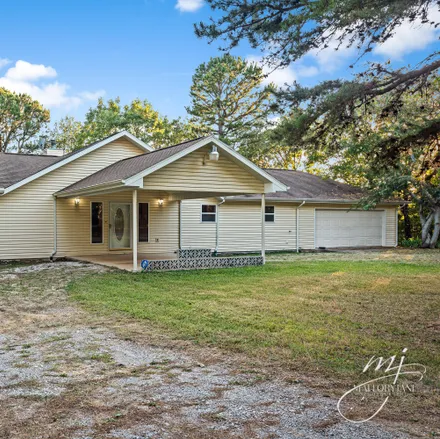 Buy this 3 bed house on 99 Hawk Circle in Carroll County, AR 72638