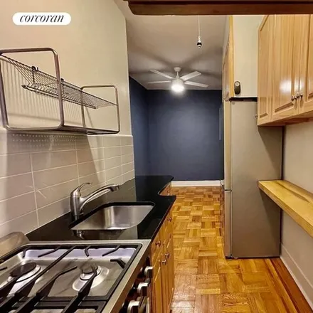 Buy this studio apartment on 860 West 181st Street in New York, NY 10033