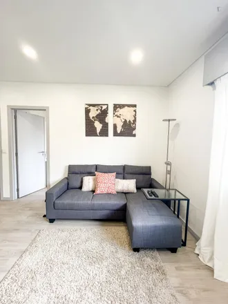 Rent this 2 bed apartment on Galeria Quadrado Azul 2 in Rua de Miguel Bombarda, 4050-382 Porto