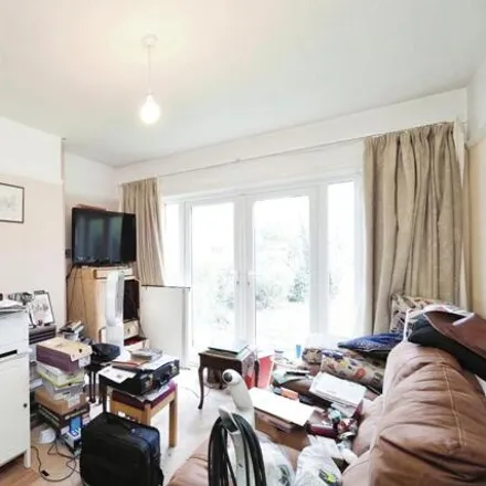 Image 5 - 3 Sandringham Crescent, Wollaton, NG8 2DR, United Kingdom - Duplex for sale