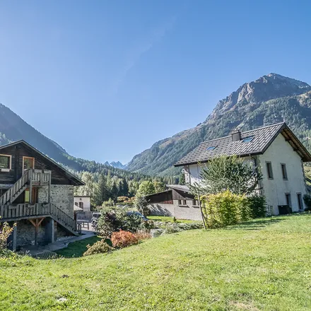 Buy this 8 bed house on 74400 Chamonix-Mont-Blanc