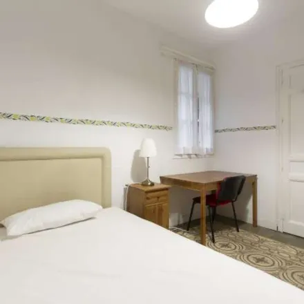 Image 2 - Anthony's Place, Calle de Sandoval, 16, 28010 Madrid, Spain - Apartment for rent