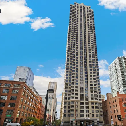 Image 1 - Plaza 440, 440 North Wabash Avenue, Chicago, IL 60611, USA - House for sale