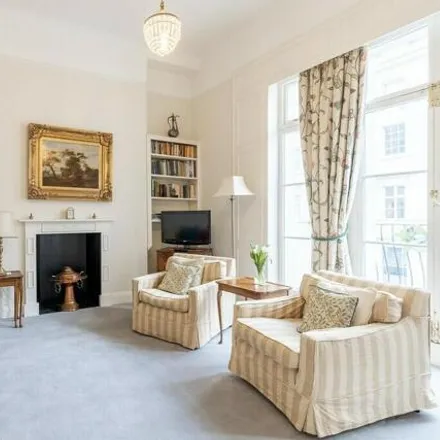 Rent this 2 bed apartment on Bikehangar 2034 in Gloucester Street, London