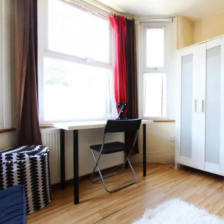 Rent this 8 bed room on Burghley Road in London, N8 0DG