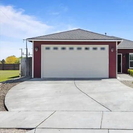 Buy this 2 bed house on Lewis and Clark Trail Highway in Kennewick, WA 99336