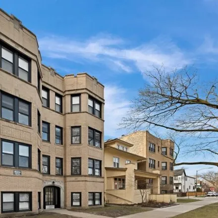 Rent this 3 bed house on 2171-2173 West Wilson Avenue in Chicago, IL 60625