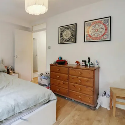 Buy this 1 bed townhouse on Arnold Road in Bromley-by-Bow, London