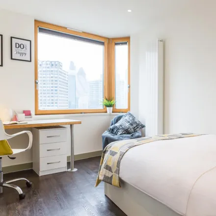 Rent this studio apartment on The Warehouse in 33 Commercial Road, London