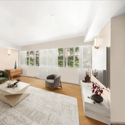 Rent this 3 bed townhouse on 32 East 74th Street in New York, NY 10021