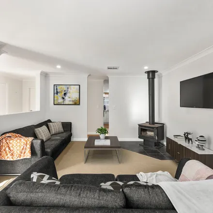 Image 8 - Castlefern Way, Duncraig WA 6023, Australia - Apartment for rent