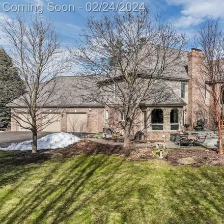 Image 5 - 8251 Cotswold Lane, Springfield Charter Township, MI 48348, USA - House for sale