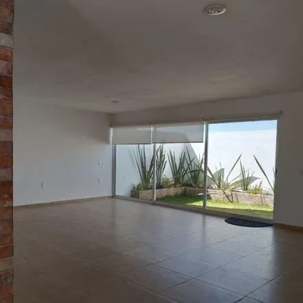 Buy this 3 bed house on Libramiento Surponiente de Querétaro in Delegaciön Santa Rosa Jáuregui, San Isidro El Viejo