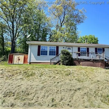 Buy this 4 bed house on Suncrest Road in Charleston, WV 25303