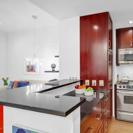 Image 2 - 25 East 32nd Street, New York, NY 10016, USA - Apartment for sale