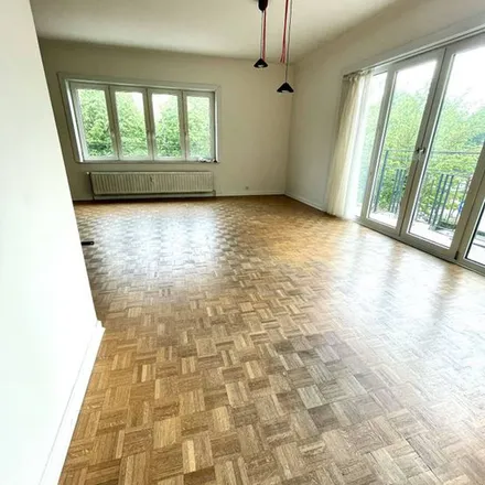 Rent this 2 bed apartment on Avenue de Tervueren - Tervurenlaan 46 in 1040 Etterbeek, Belgium