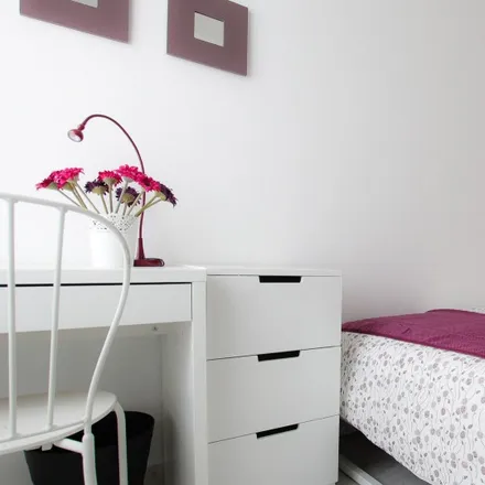 Rent this 5 bed room on Villa Aida in Via Gardone 22a, 20139 Milan MI