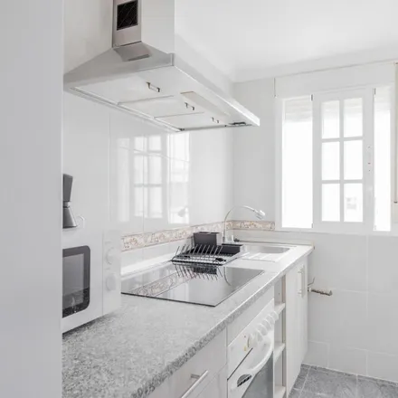 Rent this 4 bed apartment on Calle Hermano Tomás Bengoa in 3, 11401 Jerez