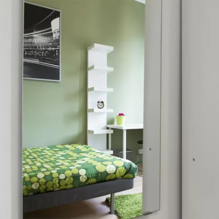 Rent this 7 bed room on Via Salvatore Barzilai in 15, 20146 Milan MI