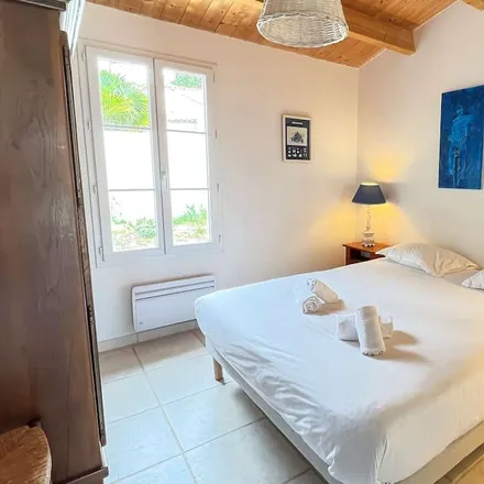 Rent this 5 bed house on La Couarde-sur-Mer in Route de Loix, 17670 La Couarde-sur-Mer