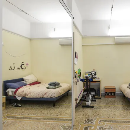 Image 4 - Quartiere Coppedè, Via Brenta, 00198 Rome RM, Italy - Room for rent