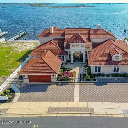 Buy this 8 bed house on 153 Pershing Boulevard in Lavallette, Ocean County