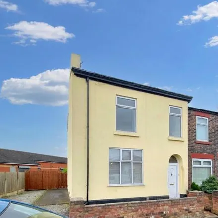 Buy this 4 bed townhouse on School Way in Moorfield Road, Widnes