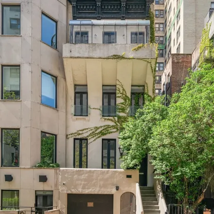 Rent this 4 bed apartment on 310 East 69th Street in New York, NY 10065