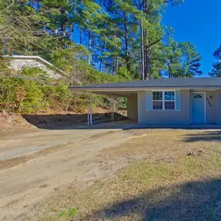 Rent this 3 bed house on 2326 Amsterdam Drive in Augusta, GA 30906