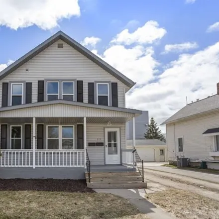 Buy this studio house on 225 East Main Street in Chilton, WI 53014