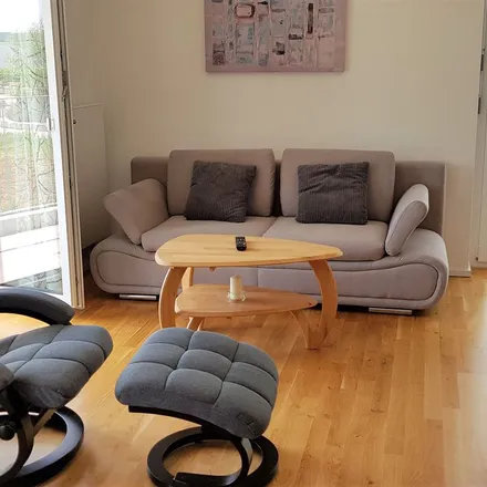 Rent this 3 bed apartment on Hahnstraße 25 in 60528 Frankfurt, Germany
