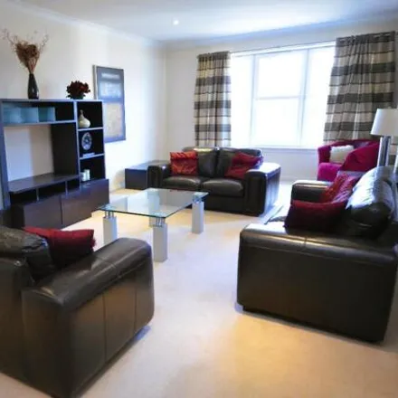 Image 9 - Ayr Road, Giffnock, G46 6QY, United Kingdom - Apartment for sale