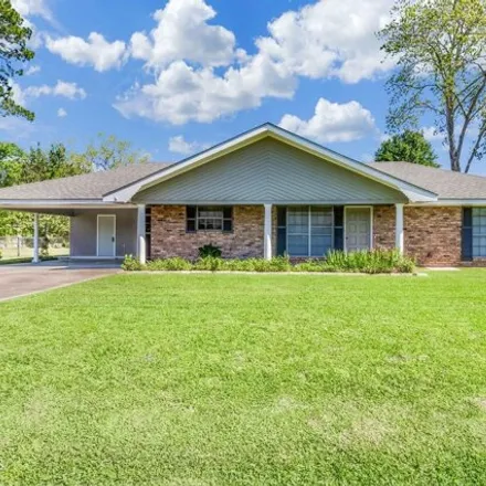 Buy this 3 bed house on 761 East Butcher Switch Road in Lafayette, LA 70507