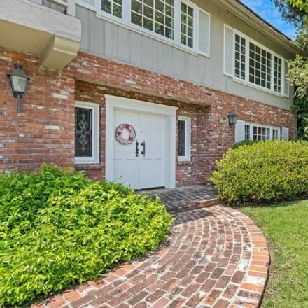 Image 2 - 17487 Tramonto Drive, Los Angeles, CA 90272, USA - House for sale