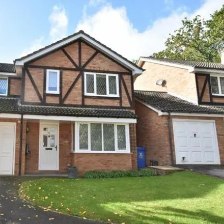 Buy this 4 bed house on Tippits Mead in Binfield, RG42 1FH