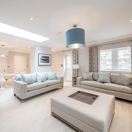 Rent this 4 bed apartment on 12 Belgrave Crescent in City of Edinburgh, EH4 3AH