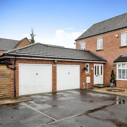Image 5 - Whitington Close, Little Lever, BL3 1LY, United Kingdom - House for sale