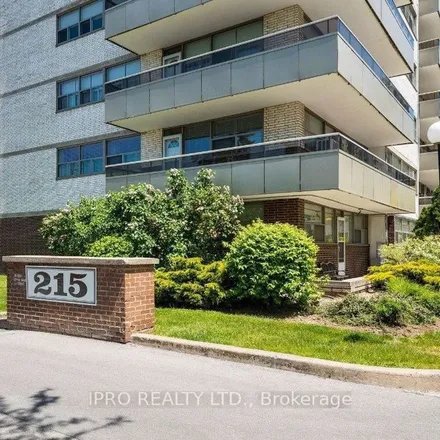 Image 5 - 215 Glenridge Avenue, St. Catharines, ON L2T 3J7, Canada - Apartment for rent
