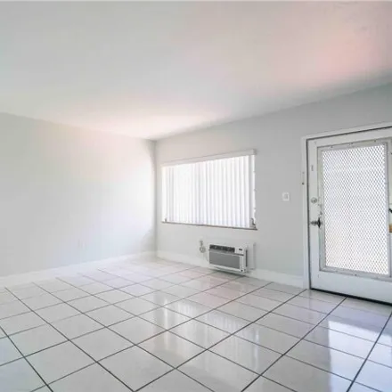 Image 6 - 1780 Marseille Drive, Isle of Normandy, Miami Beach, FL 33141, USA - Apartment for rent