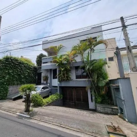 Buy this 4 bed house on Rua Monsenhor Nuno in Centro, Suzano - SP