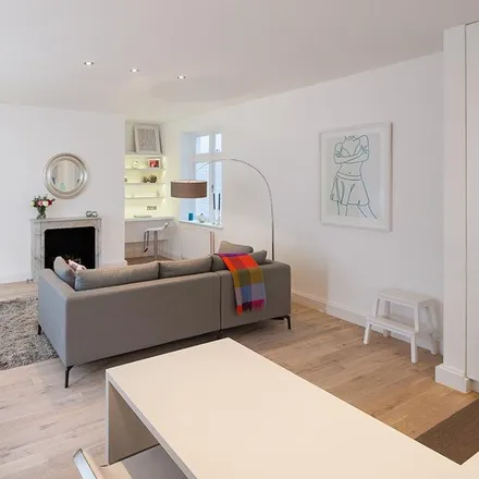 Rent this 2 bed apartment on 84 Redcliffe Gardens in London, SW5 9BQ