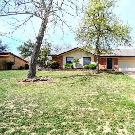 Buy this 3 bed house on 154 Homestead Drive in Kerrville, TX 78028