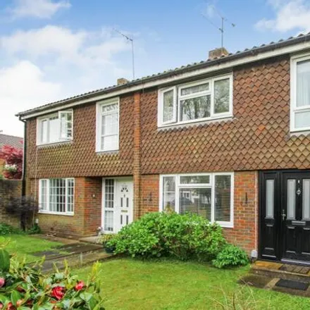 Buy this 3 bed townhouse on Aintree Road in Furnace Green, RH10 6LR
