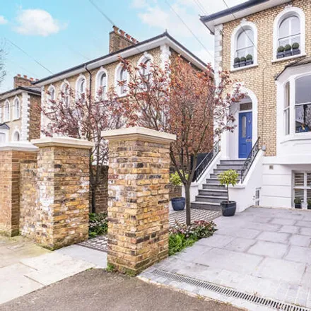 Buy this 5 bed duplex on 20 Pelham Road in London, SW19 1NP
