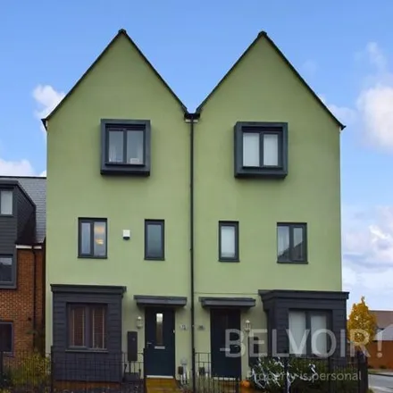 Buy this 3 bed townhouse on Birchfield Way in Dawley, TF3 5HP